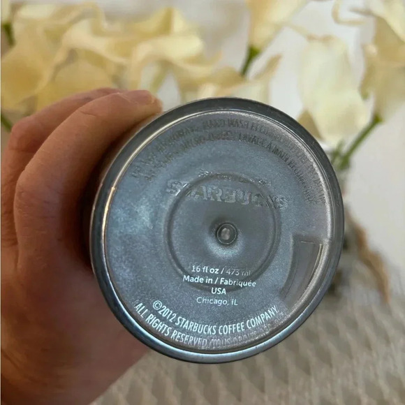 Starbucks Plastic Holiday Tumbler. Appears to be from 2015. 16 fl. Oz. - Picture 7 of 8